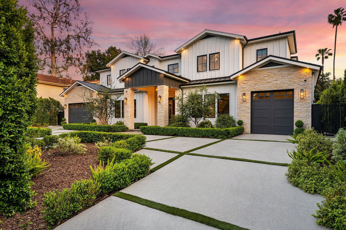 house in a charming neighborhood stunning